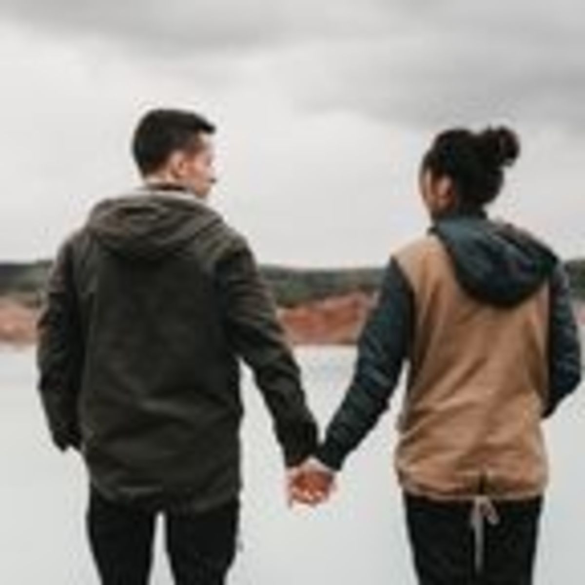 What does a normal healthy relationship look like